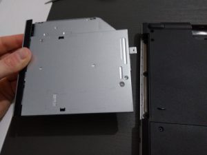 Dell Inspiron 5559 - Extracting DVD